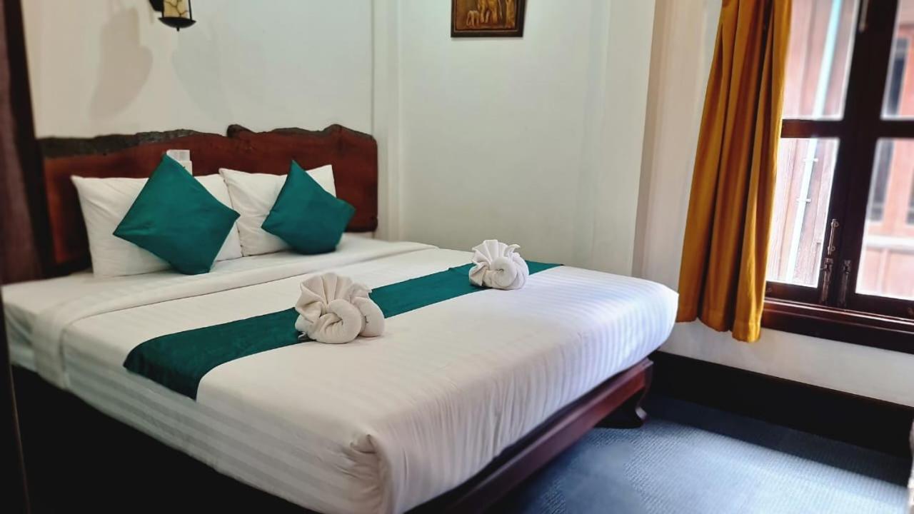 Alana Luang Prabang Hotel Екстериор снимка