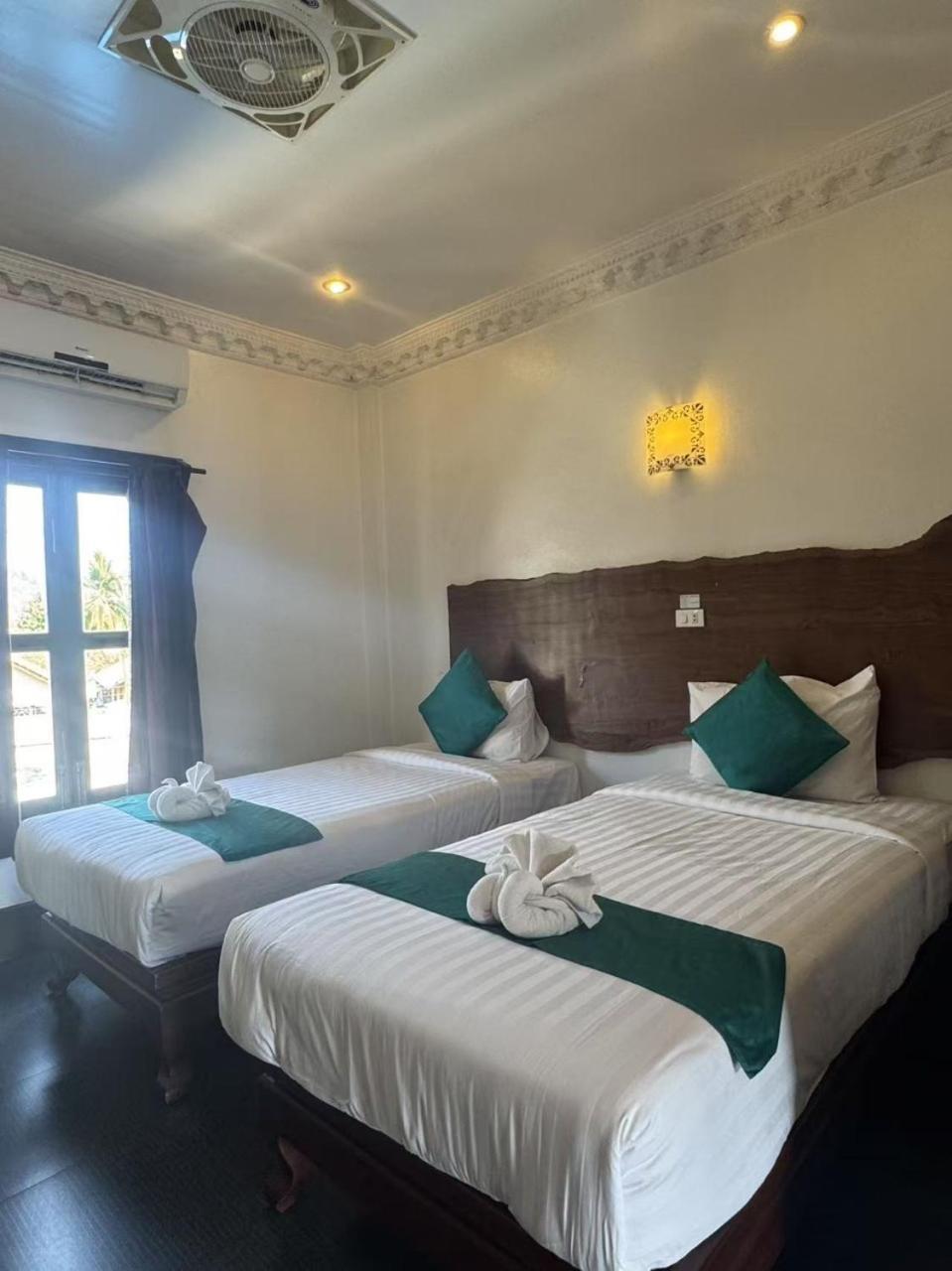 Alana Luang Prabang Hotel Екстериор снимка